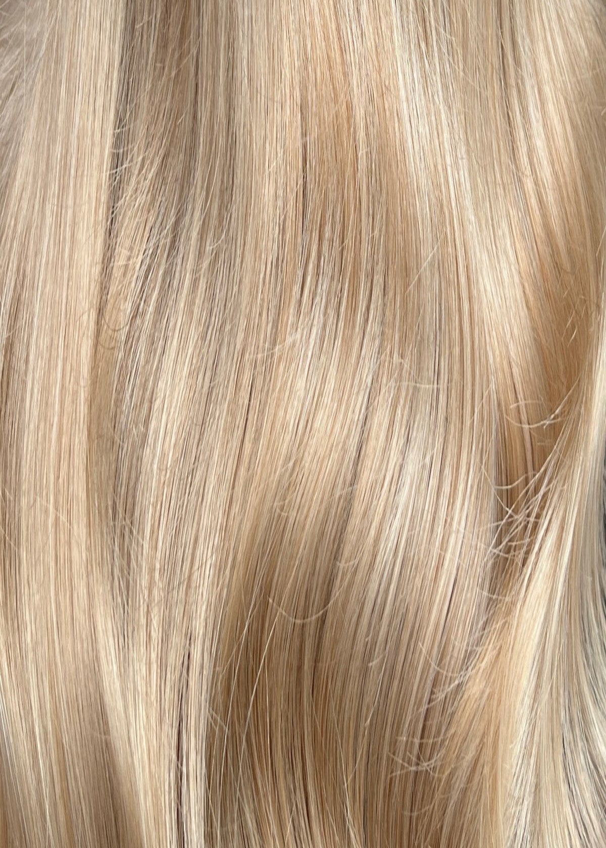 The Iguaçu Ice | Pearl Ash Blonde | 20" Brazilian Long Piece Tape-In | Straight Human Hair 50g